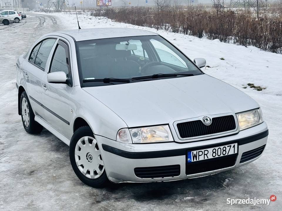 Skoda Octavia 16 benzyna w stanie Pruszków
