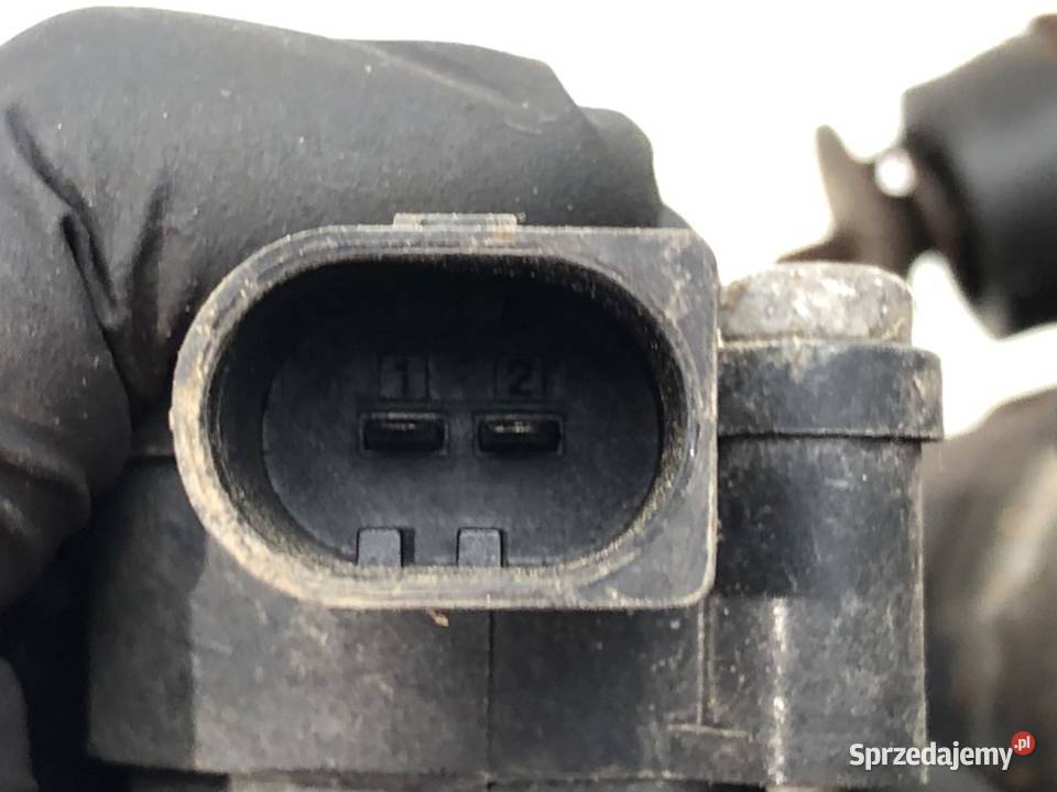 POMPA ZAWIESZENIA MERCEDES W221 AMK Hatchback