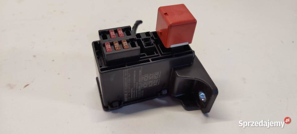 MAZDA 2 TOYOTA YARIS IV SKRZYNKA BEZPECZNIKÓW dolnośląskie sprzedam