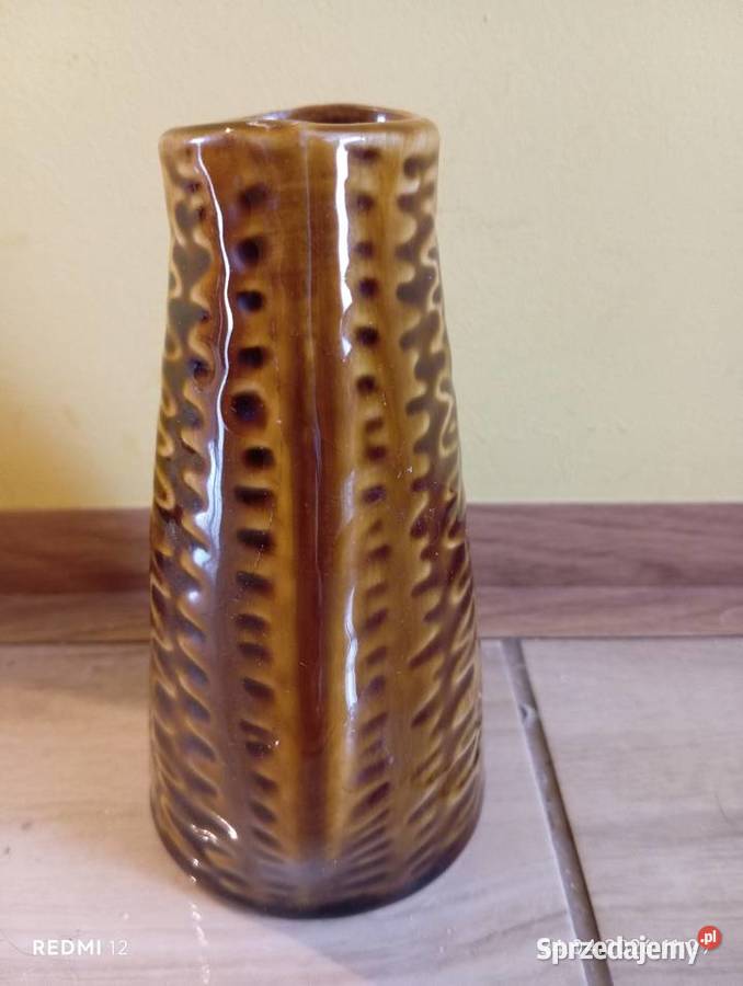 Wazonik ceramiczny