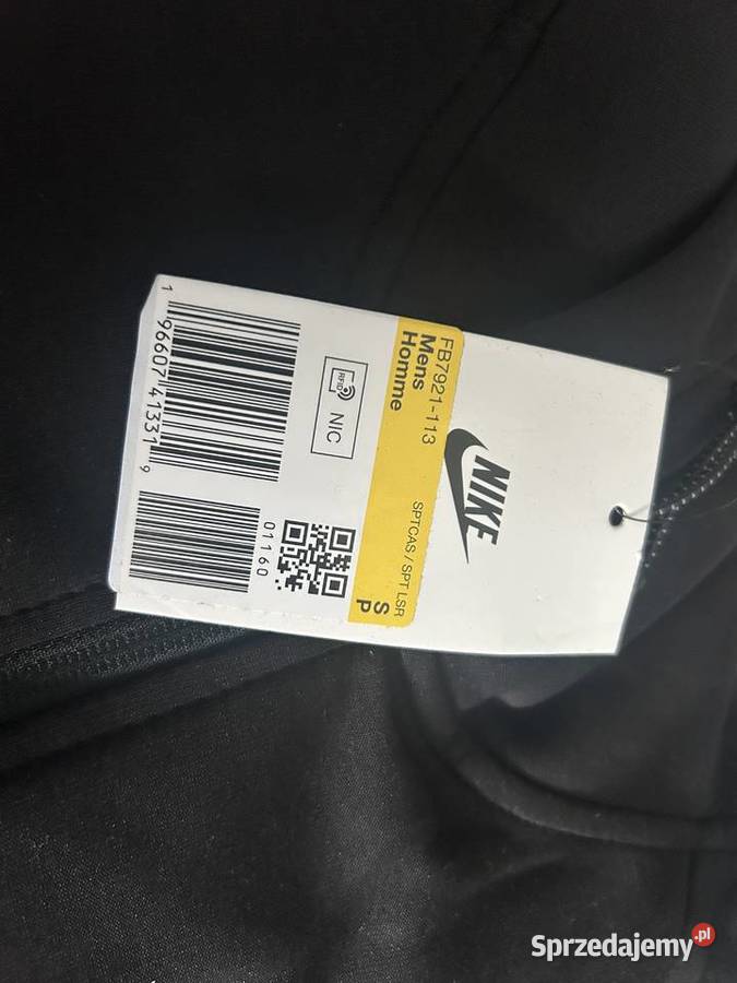 Nowy komplet dresowy NIKE TECH FLEECE Czarny Rozmiar L sprzedam