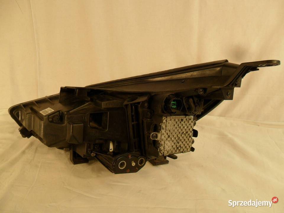 REFLEKTOR PRZÓD STRONA PRAWA HYUNDAI I30 osobowe wielkopolskie Nowy Tomyśl