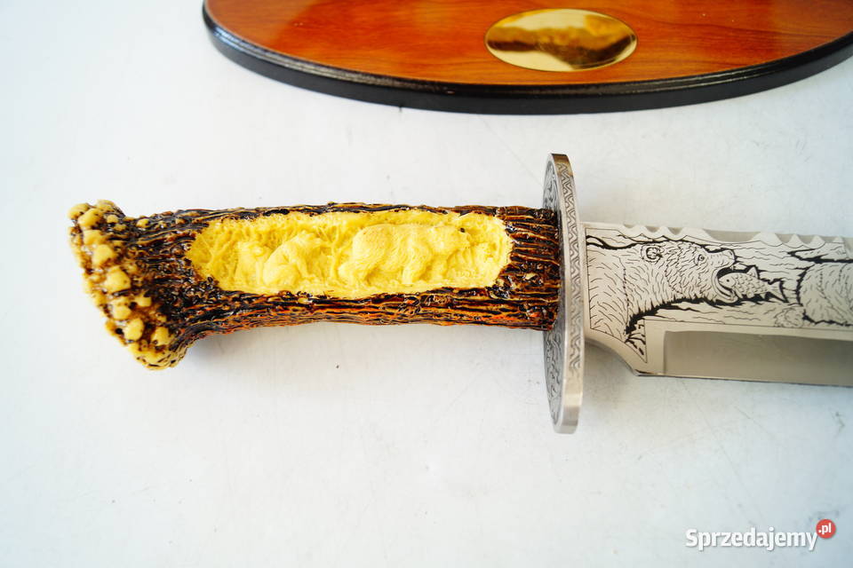 NÓŻ MYŚLIWSKI na stojaku dekoracja prezent Antyki Gizałki sprzedam