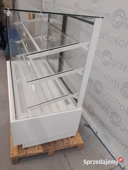Witryna cukiernicza chłodnicza Dolce Visione Gastronomia Wrocław