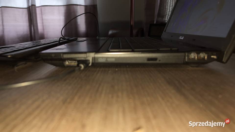 Laptop ASUS B53J Tomaszów Mazowiecki