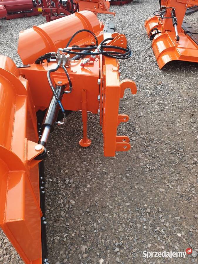 Duży mocny pług do śniegu do tura tuza strzałka Nowa Dęba