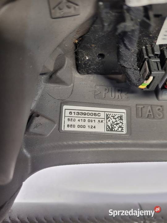 KIEROWNICA AUDI A3 8P A4 B7 A6 C6 8E0419091AK Kierownice Przystajń
