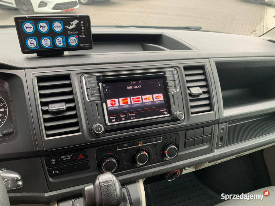 Volkswagen Transporter 20 TDI DSG T6 Karetka Rok produkcji 2018