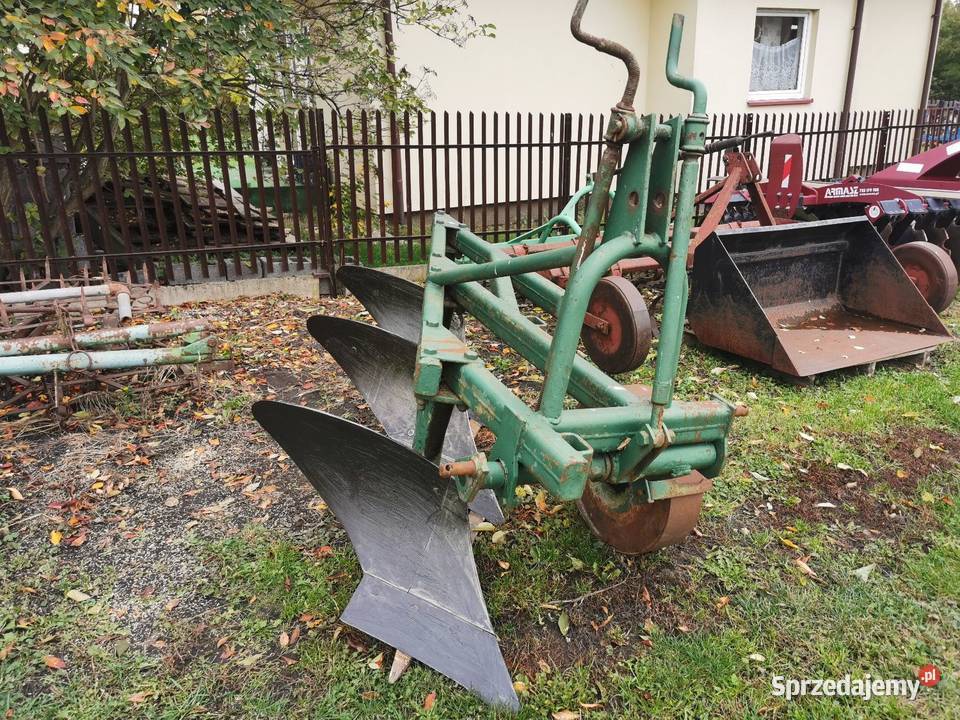 Plug trzyskibowy Unia Sprawny Nowe lemiesze nieuszkodzony Zwódne sprzedam