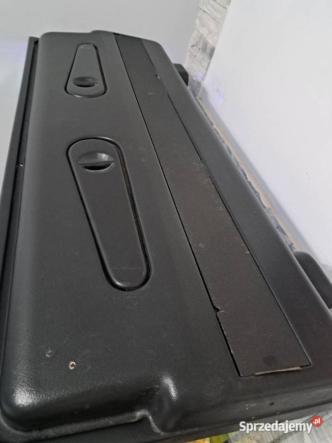 Akwarium 200l szczelne z wyposażeniem Jastrząb