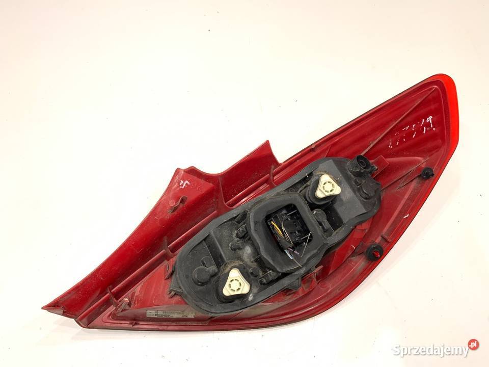 LAMPA LEWY TYŁ OPEL CORSA D 13186350 Hatchback Lampy tylne sprzedam
