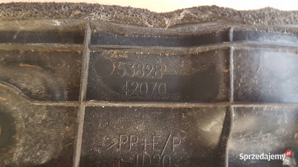 OSŁONA BŁOTNIKA PRAWA TOYOTA RAV4 1218 Karoseria Międzychód