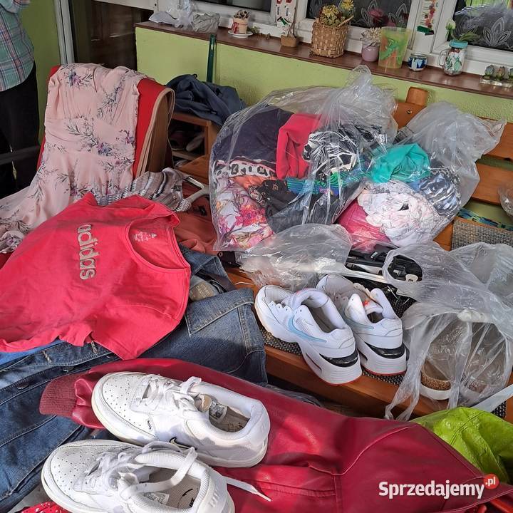 Ubrania odzież używana likwidacji sklepu Rozmiar 42(XL) Grójec