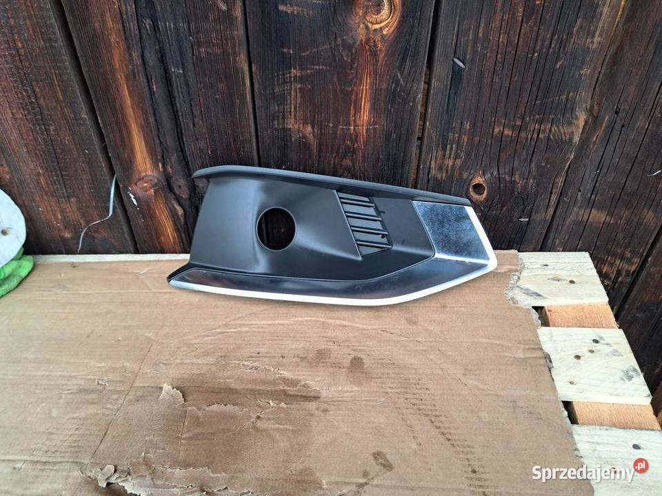 Prawa kratka Audi A4 B9 Lift 8W0807682AK sprzedam