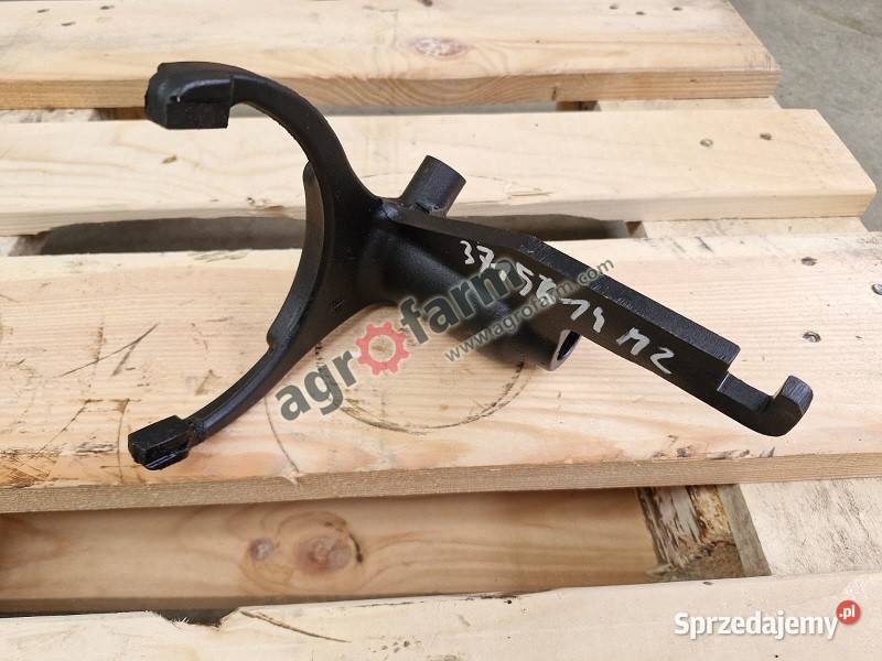 Widełki skrzyni biegów Massey Ferguson 5425 6460 dolnośląskie Byków