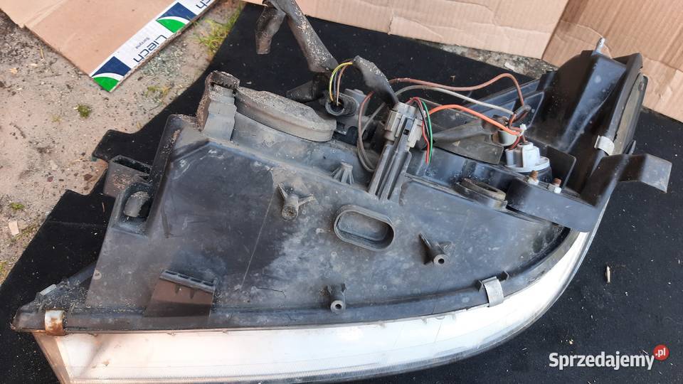 lampa prawa lewa przednia Nissan Primera p12 dolnośląskie Dębno