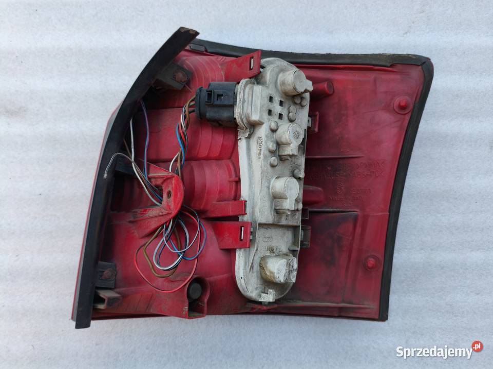 Lampa Lewy Tył Tylna Lewa Audi A4 B6 Avant osobowe Wyszków