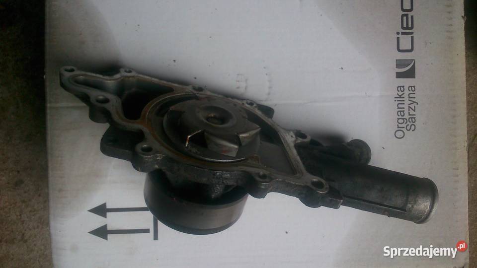 Pompa wody Mercedes ML 27 Rok produkcji 2004