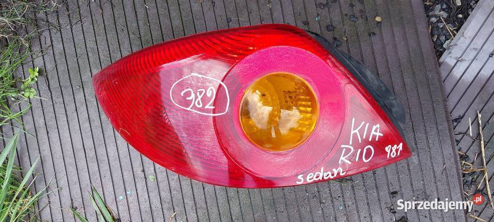 Kia Rio sedan 1998 1999 sedan lampa tył prawa Lampy tylne dolnośląskie Byków