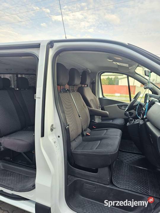Renault Trafic 9 osobowy Long Warszawa
