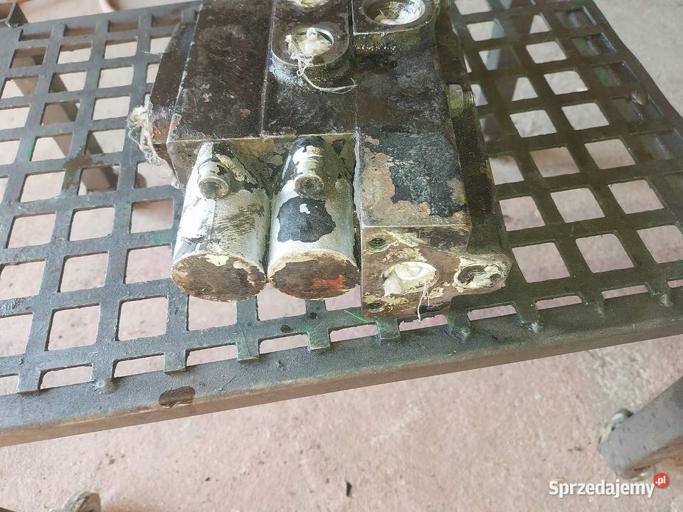 Rozdzielacze hydrauliczne T25 Wladymirec MTZ Krzywda