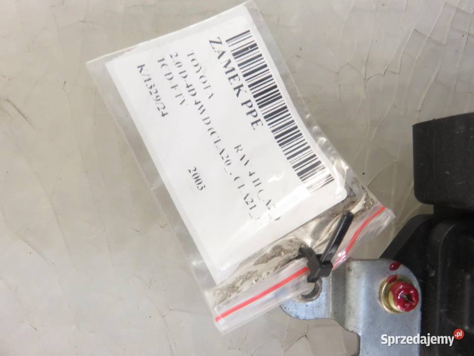 ZAMEK PRAWY PRZEDNI TOYOTA RAV 4 II