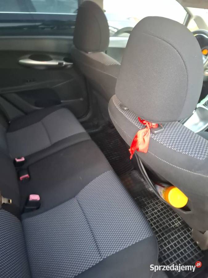 Sprzedam Toyota auris 2010 polift bogata wersja Łowicz