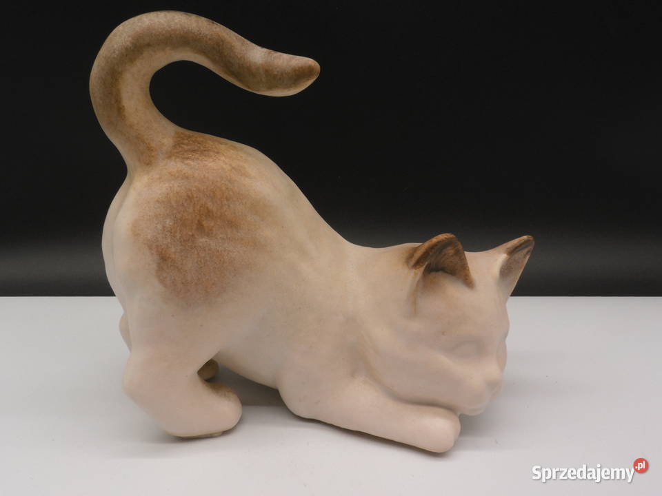 Urocza Ceramiczna Figurka Kota Vintage Polujący Raszków