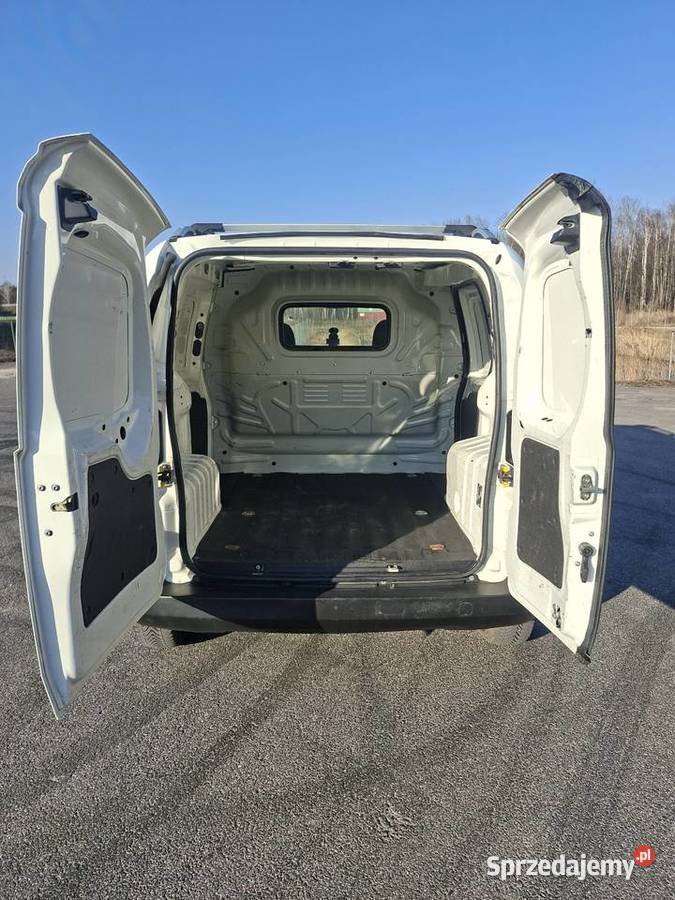 Fiat fiorino 13 multijet Rok produkcji 2013 Warszawa