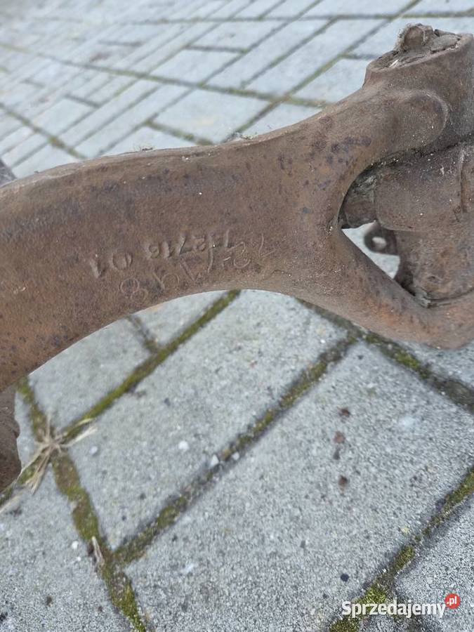 Oś przednia zwrotnice samochód zabytkowy Horch Janów Lubelski