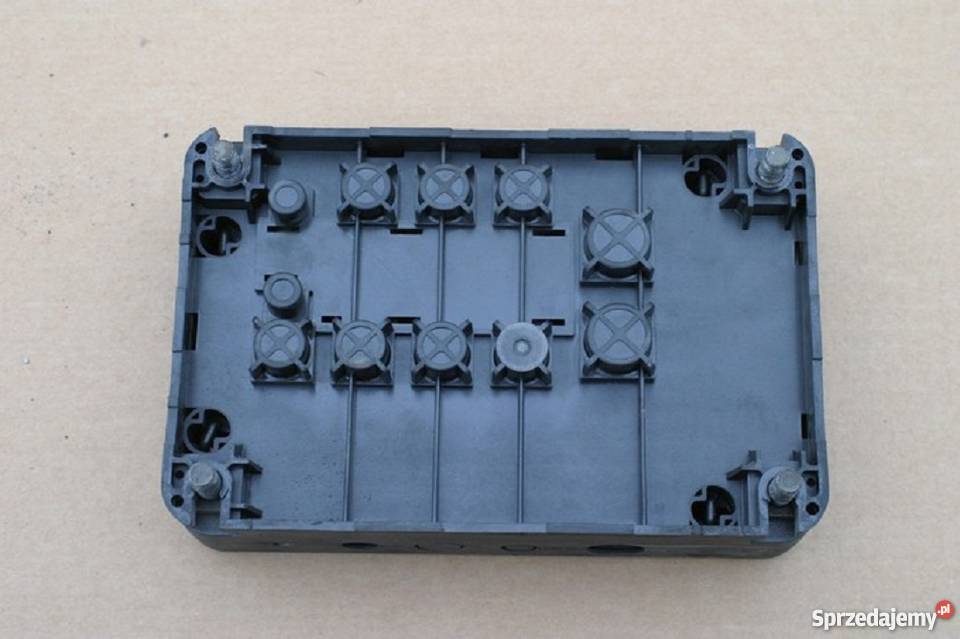 RENAULT PREMIUM DXI SKRZYNKA BEZPIECZNIKÓW MAŁA ciężarowe lubuskie Bieleń