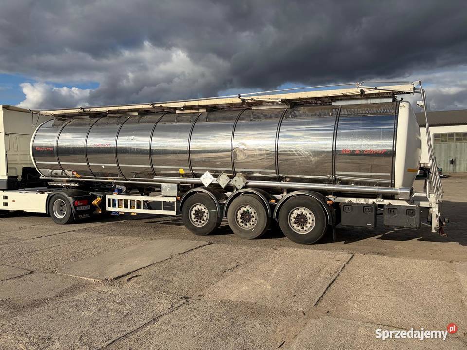 Cysterna ADR Kassbohrer STB L4BH Rok produkcji 2012 mazowieckie Płock