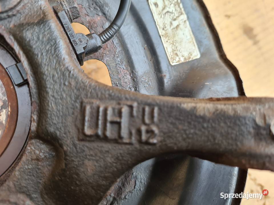 Toyota Auris II E18 zwrotnica piasta koła osobowe Legnica