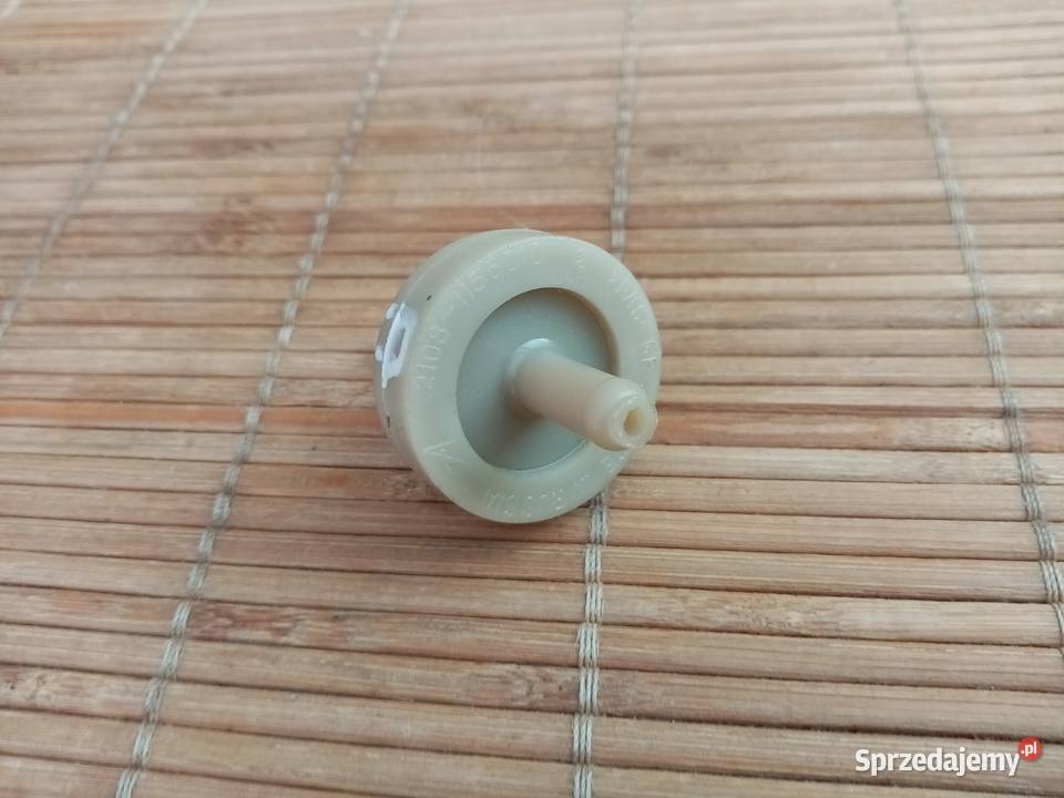 Zawór zwrotny paliwa 21081156010 Lada Samara Waz Układ paliwowy łódzkie Łódź sprzedam