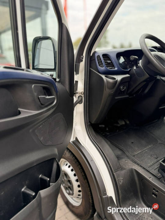 Iveco Daily 35S12 23 35120 L3H2 HiMatic