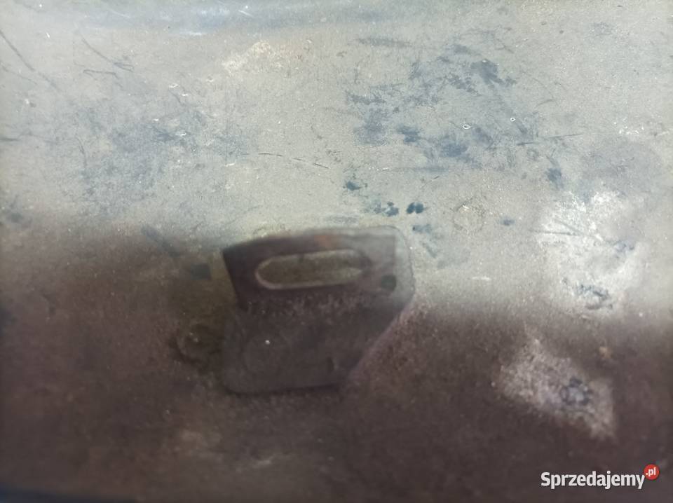 Osłony boczne Prawe Duże Plastik do WSK 125 Olsztyn