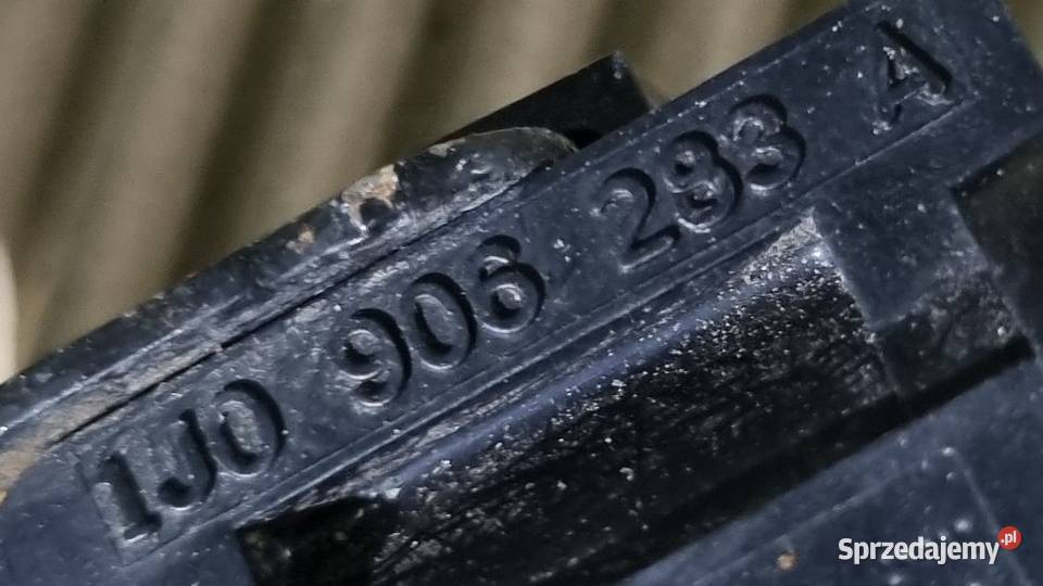 Zawór podciśnienia OE 1J0906627 1J0906627A Bolesławice sprzedam