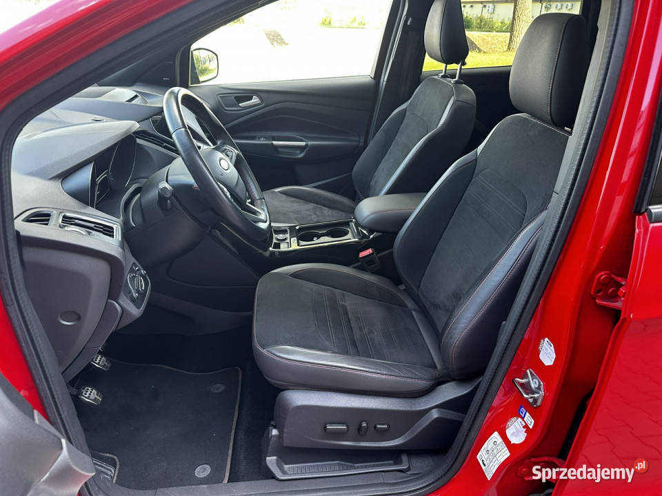 Ford Kuga Ford Kuga STLine 15150 LIFT Bogate czerwony Syców