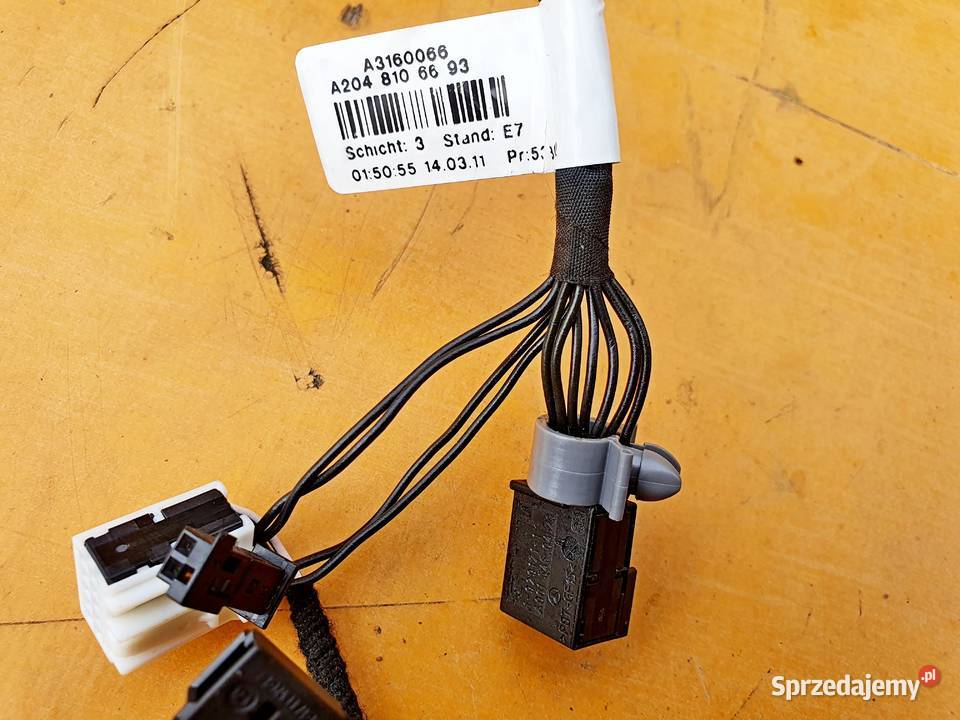 MERCEDES W204 2011 LIFT LUSTRO PRAWE 11 PIN Radom