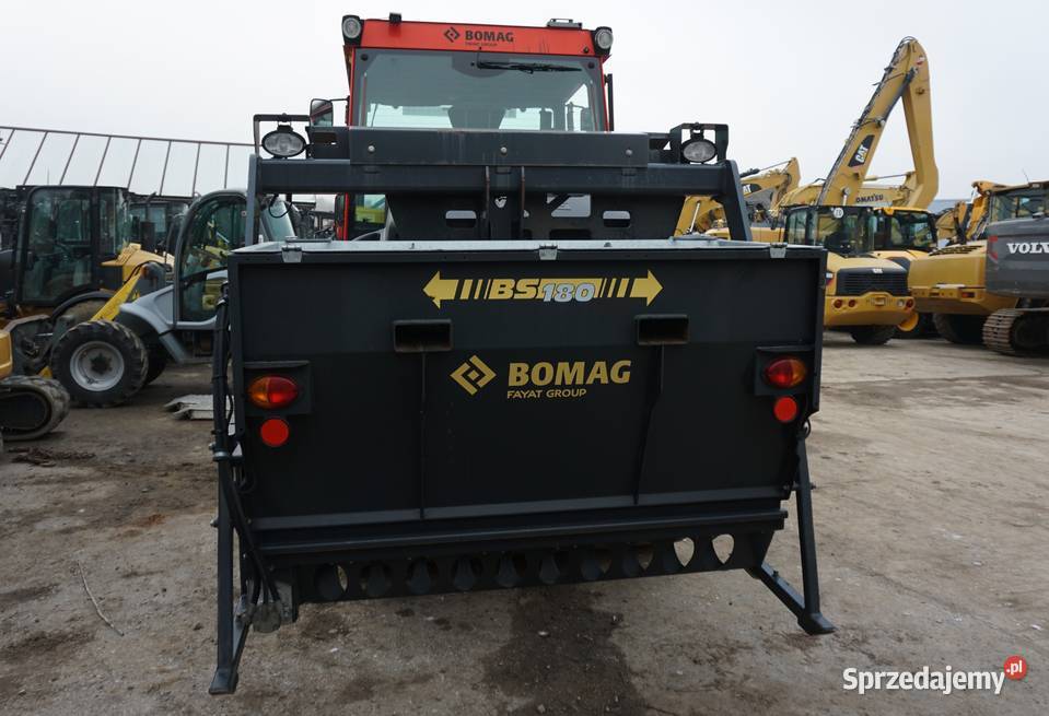 Walec Bomag BW 174 AP 2016 z rozsypywaczem grysu Jeziorko