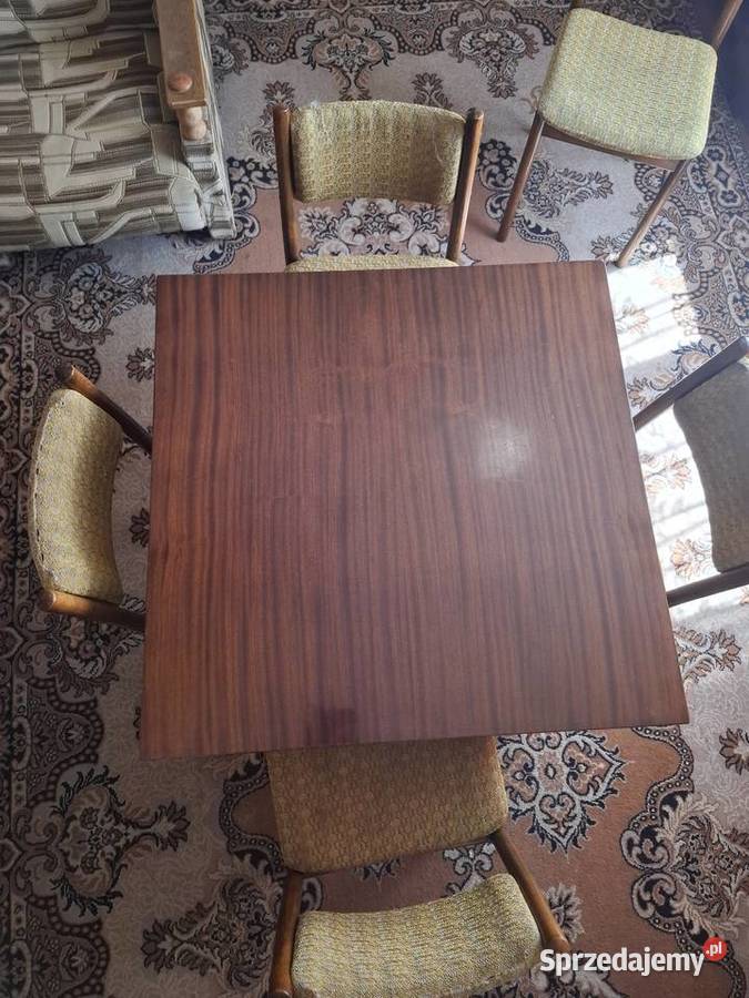 PRL Stół drewniany rozkładany krzesła drewniane Stoły z krzesłami Ostrowiec Świętokrzyski sprzedam