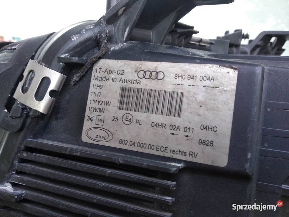 Audi A4 B6 Cabrio lampa przednia prawa reflektor