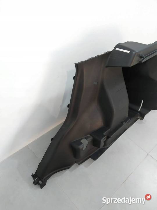 TAPICERKA BOCZEK BAGAŻNIKA PRAWY TYŁ Suzuki sprzedam
