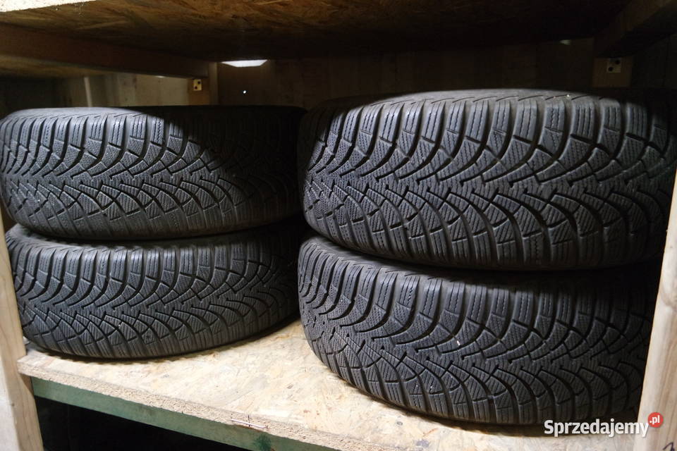 Komplet opon zimowych 20555 R16 Goodyear wielkopolskie Poznań sprzedam