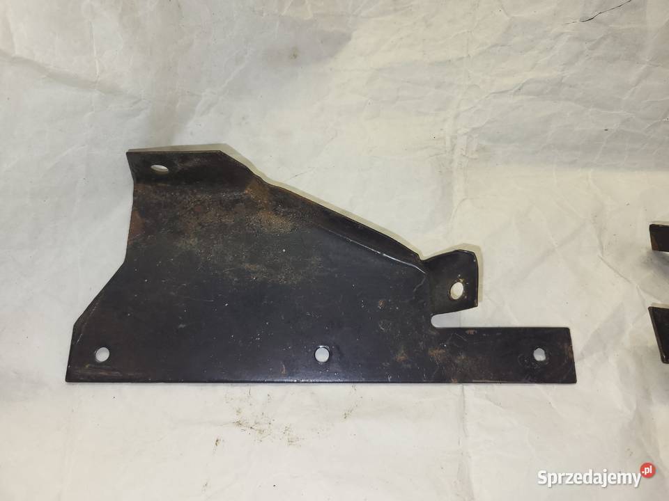 Wartburg 353 Mocowania uchwyty chlapaczy tylnych Piaseczno