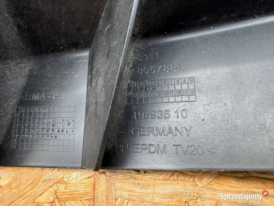 Ślizg mocowanie zderzaka przód prawy BMW f45 f46 wielkopolskie Sieraków