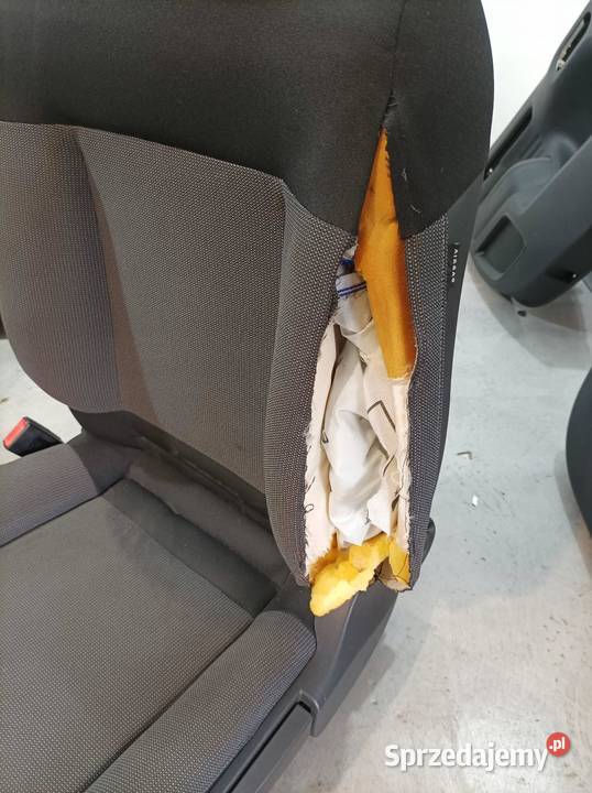 FOTELE PRZÓD KANAPA KOMPLET BOCZKI Citroen C4 sprzedam