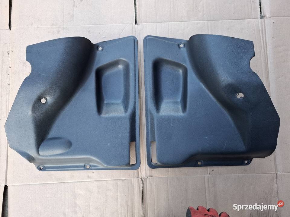 Boczki tyl tylne oslony nadkoli Fiat 126p Maluch Osłony i zaślepki Strzelce Opolskie
