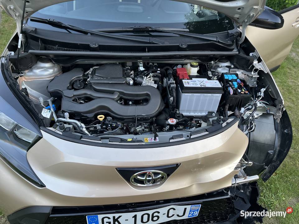 TOYOTA AYGO X 10 BENZYNA AUTOMAT 2022R