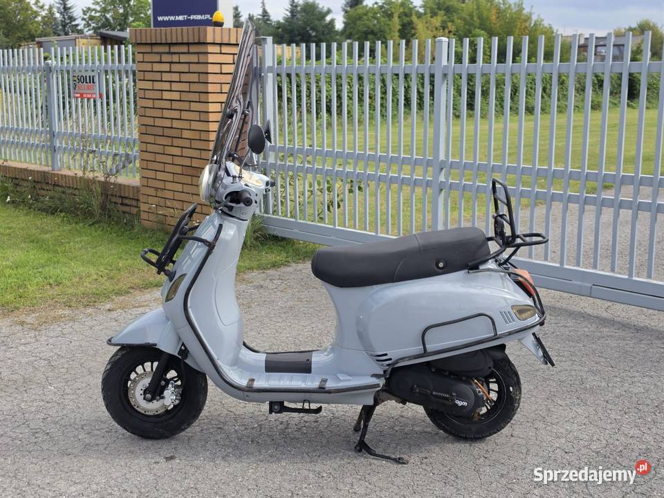 Skuter AGM VX50 w stylu retro Vespa